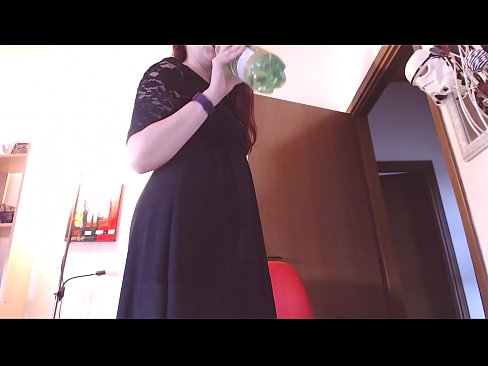 ❤️ ¡Una esclava sumisa a la que le encantan las bragas sucias y exuberantes se ve obligada a masturbarse después de ver este vídeo! ❌ Video de sexo en es.xxxpornolive.ru ❌️