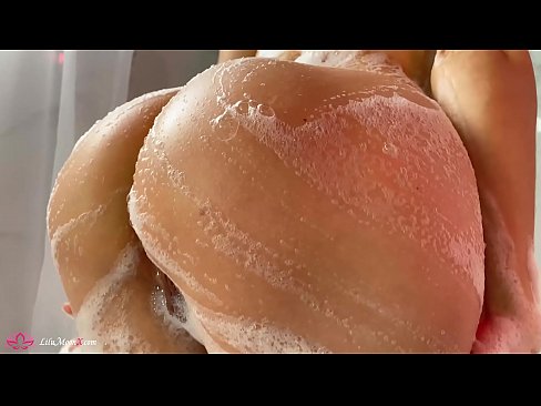 ❤️ Morena se masturba el coño con un vibrador hasta alcanzar un intenso orgasmo en la ducha ❌ Video de sexo en es.xxxpornolive.ru ❌️